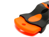 Triumpf scraper with blade