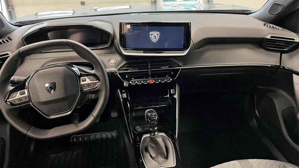 Защитное стекло Pixsel на приборную панель PEUGEOT 2008 - 9.7“ 2024 --1