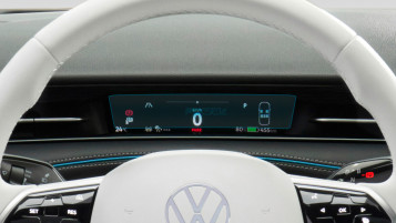 Захисне скло Pixsel на панель приладів VOLKSWAGEN ID.7 - 7.3“ 2023 -