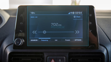 Protective glass Pixsel for monitor PEUGEOT PARTNER - 9.4“ 2018 -