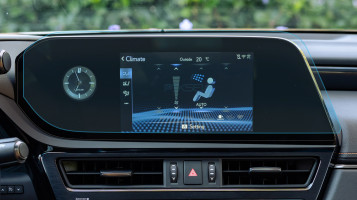 Protective glass Pixsel for monitor LEXUS ES - 17.4“ 2022 -