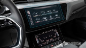 Protective glass Pixsel for monitor AUDI E-TRON - 11.3“ 2019 -