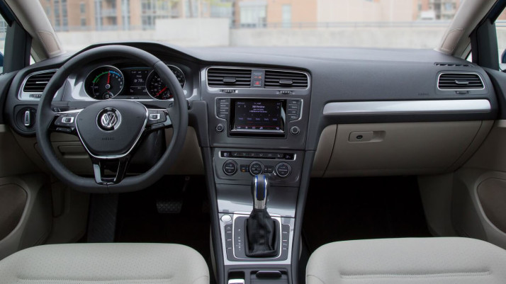 Ochronne szkło Pixsel na monitor VOLKSWAGEN GOLF - 6.5“ 2013 - 2017