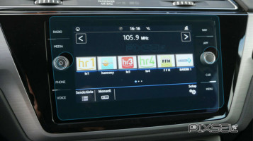 Защитное стекло Pixsel на монитор VOLKSWAGEN TOURAN - 10.9“ 2017 -