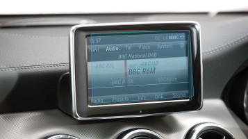 Protective glass Pixsel for monitor MERCEDES BENZ CLA-CLASS - 6.9“ 2013 - 2016