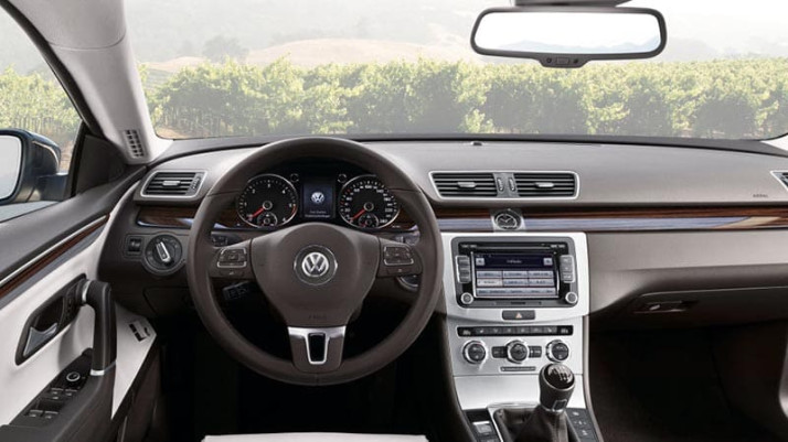 Защитное стекло Pixsel на монитор VOLKSWAGEN CC - 6.3“ 2012 - 2016