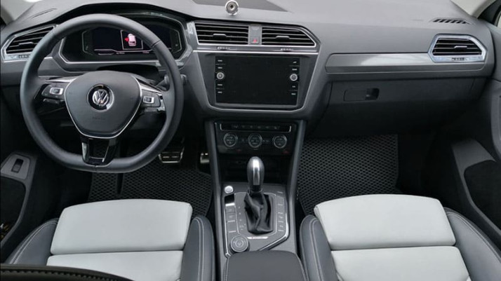 Захисне скло Pixsel на панель приладів VOLKSWAGEN TIGUAN - 9.9“ 2019 - 2021