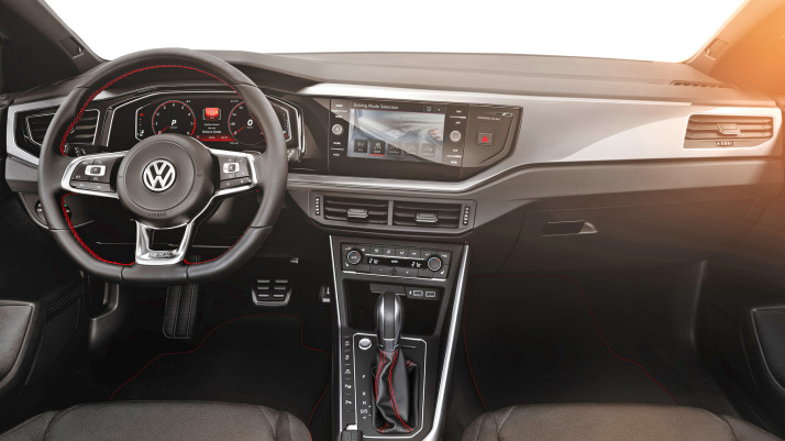 Защитное стекло Pixsel на монитор VOLKSWAGEN POLO - 10.8“ 2017 - 2021